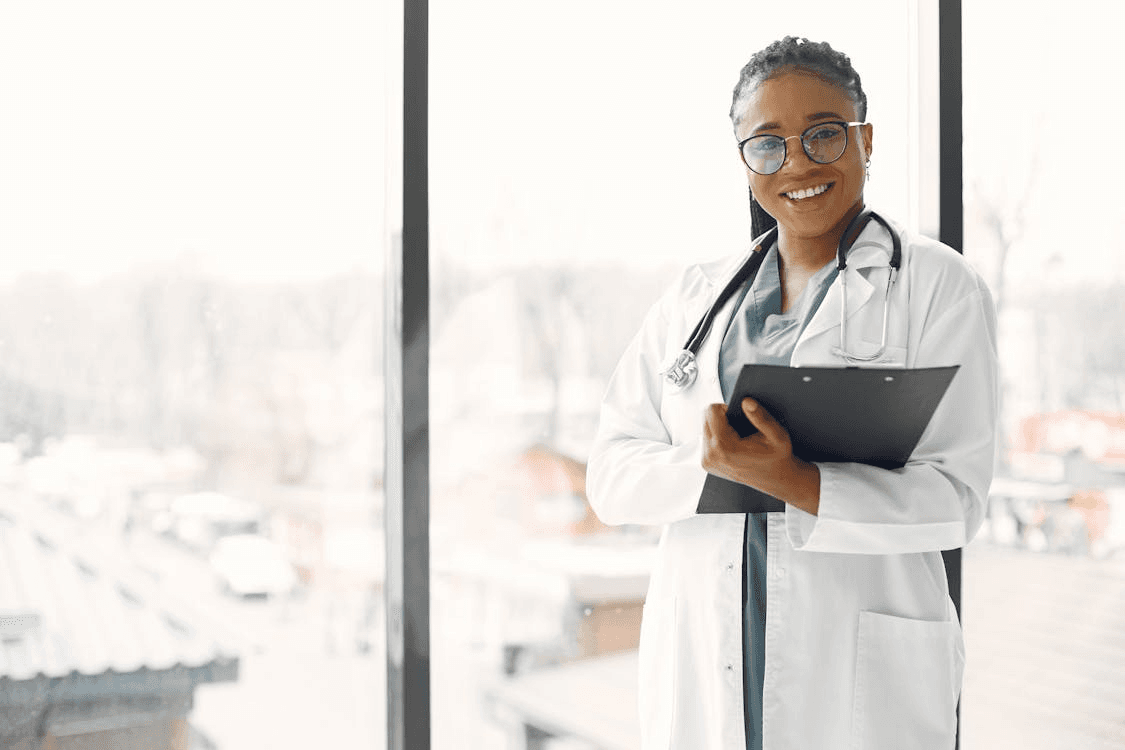 Doctor ready to help online